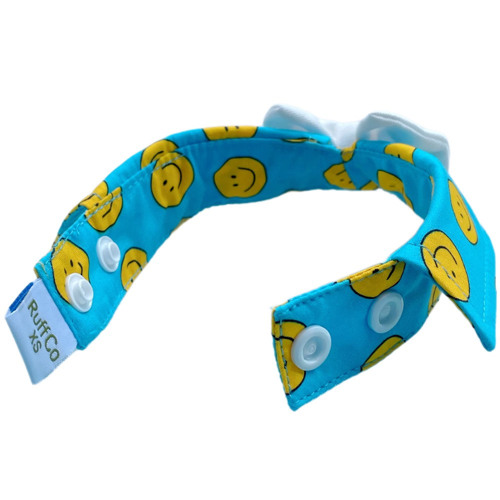 RuffCo Handcrafted Bowtie Button Collar For Cats & Dogs (Blue Smiley)