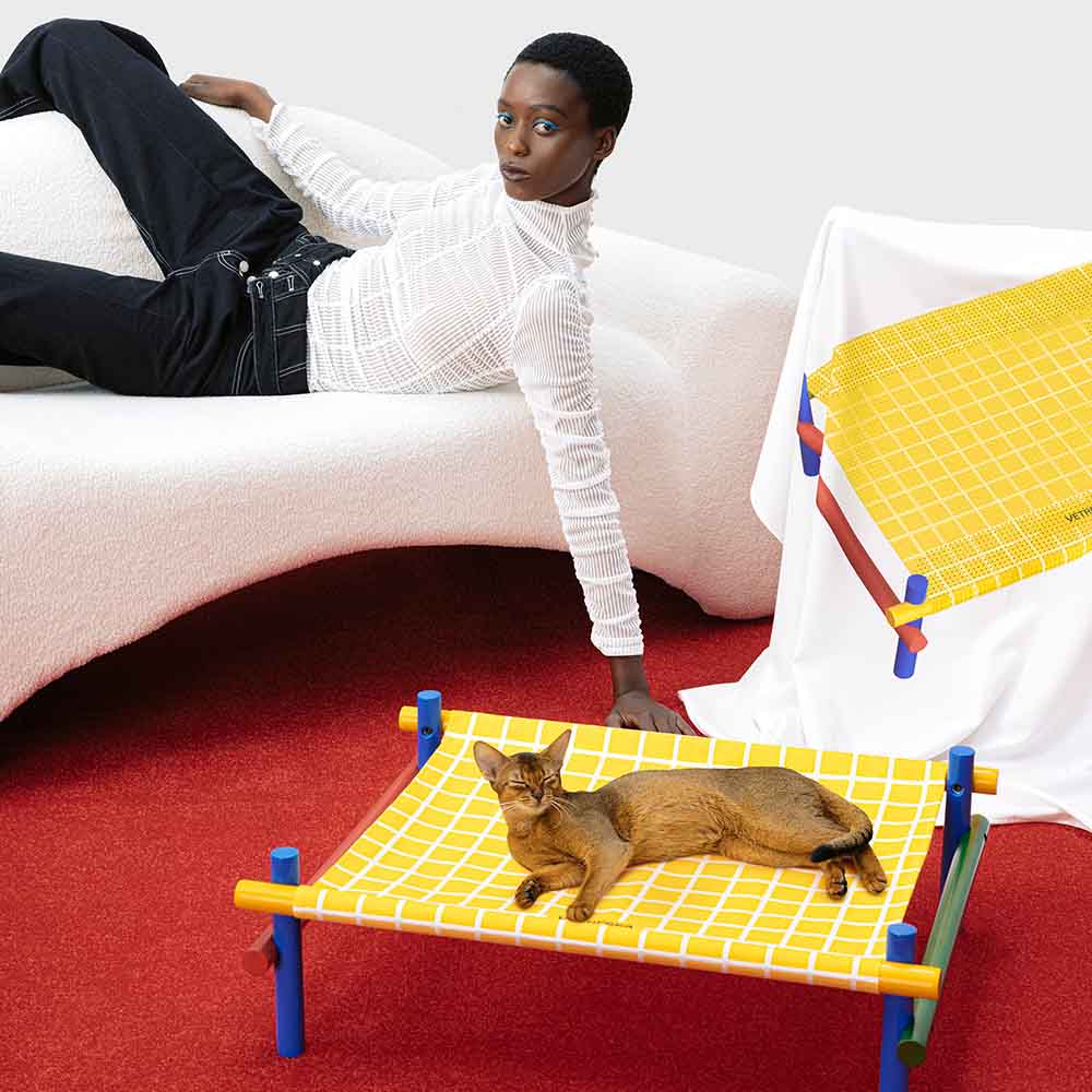 VETRESKA Chroma Elevated Bed For Cats & Dogs (Yellow)